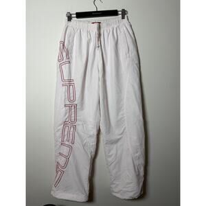 Supreme Spellout Embroidered Track Pant SS25 white/pink